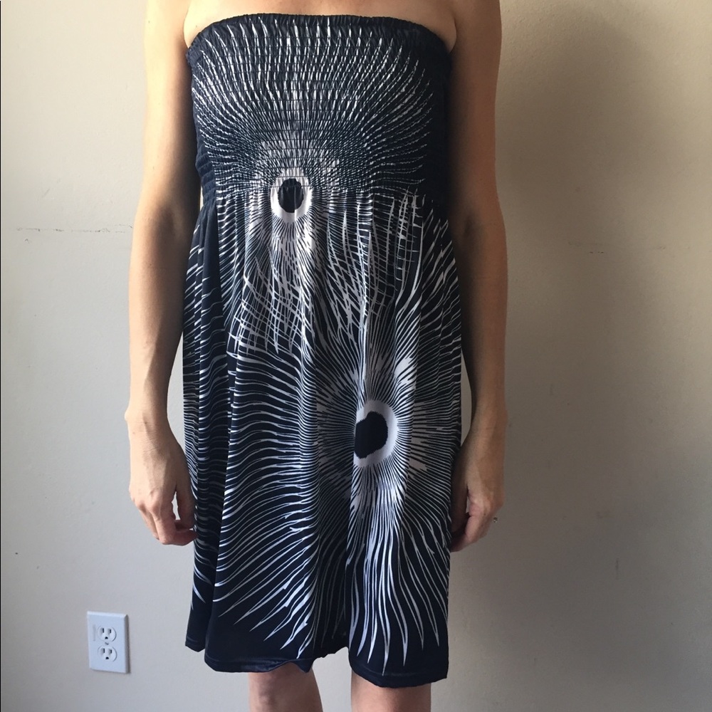 Cute Sleeveless Dress - Size Small - Navy & White